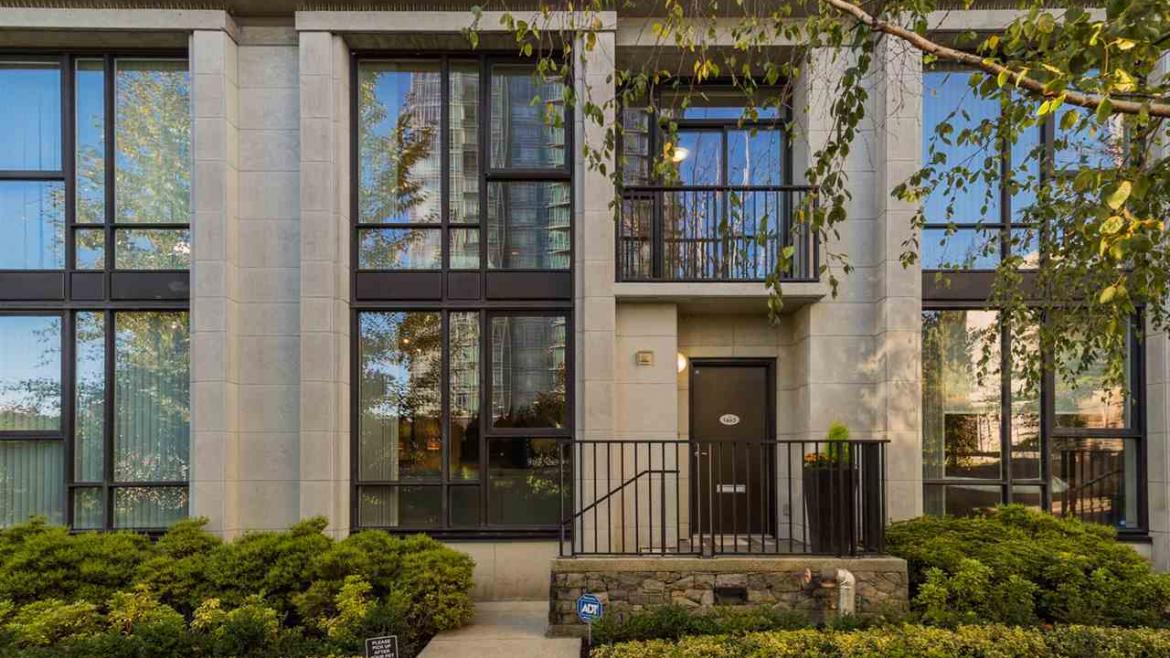 1465 STRATHMORE MEWS Townhomes for sale in Yaletown Vancouver